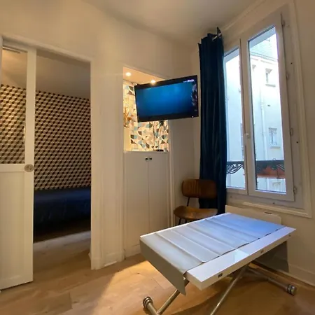 Cosy Courcelles Apartment Paris