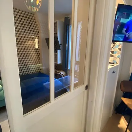 Apartment Cosy Courcelles *